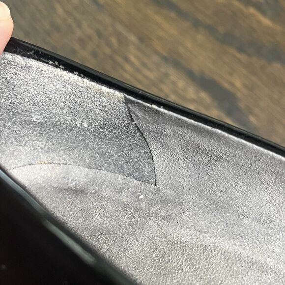 Stuart Weitzman Pumps 8 Narrow Pointed Toe Kitten Heel Black Patent Leather - Picture 4 of 12